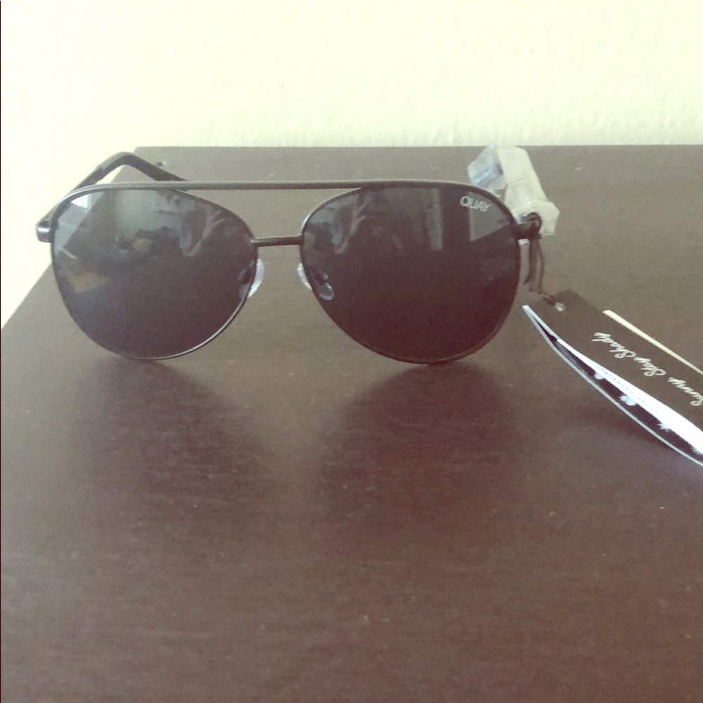Quay Australia “Vivienne” Aviator sunglasses